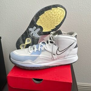 NEW Nike Kyrie Infinity ‘Smoke & Mirrors’ basketball shoe